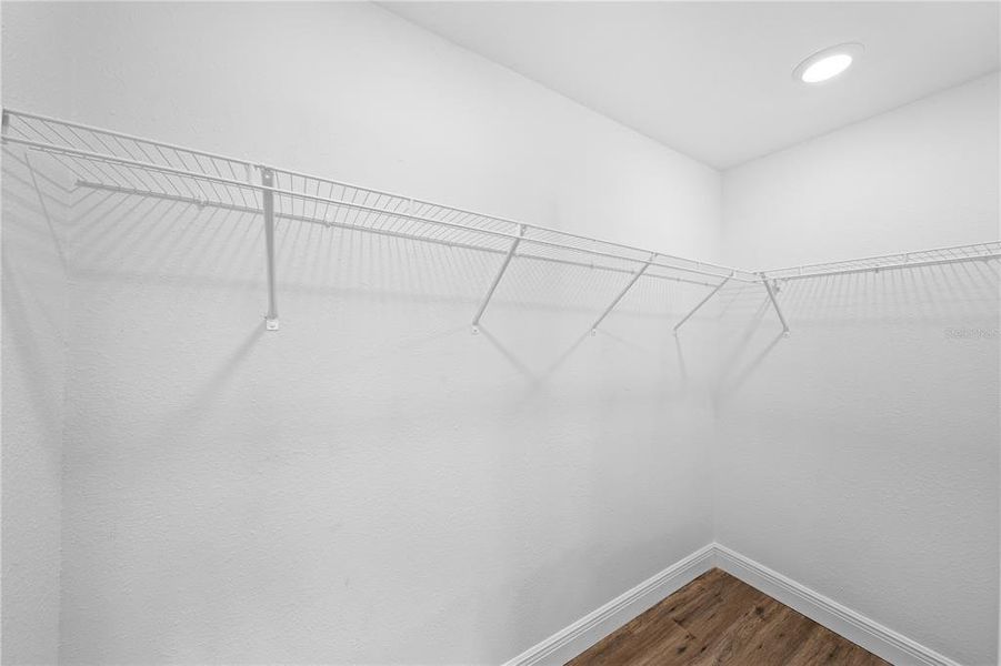 Spacious, unfurnished interior of a new home in , Ocala (Image 25).