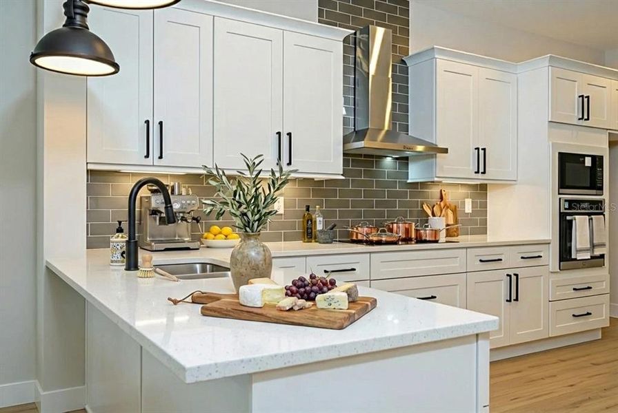 Furnished interior view inside a new home in , Orlando (Image 7).