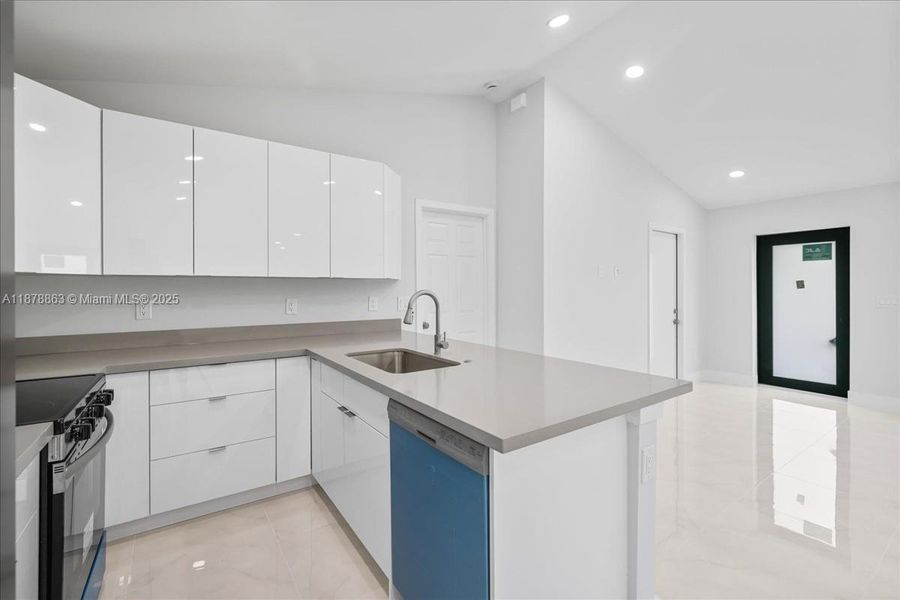 Image 28 of a home in .