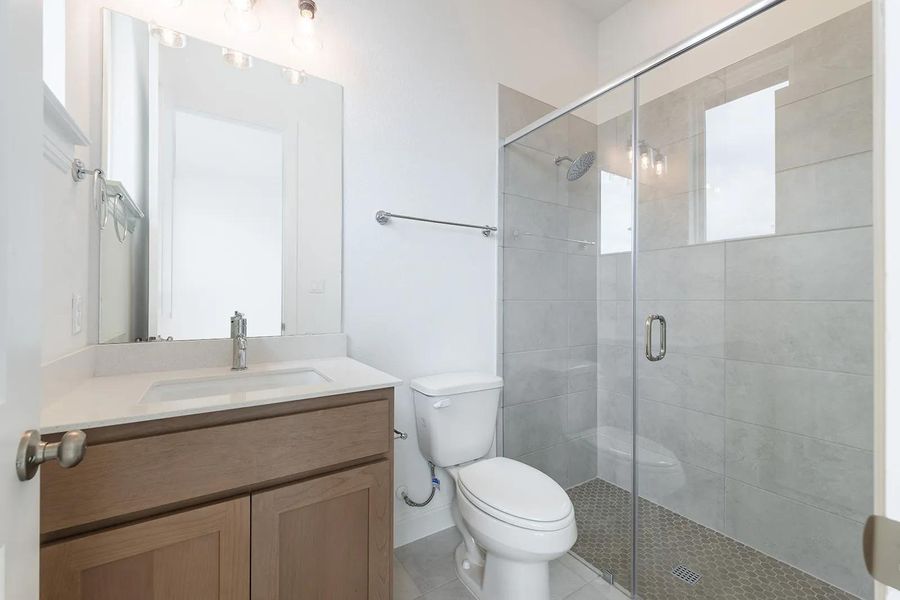 Overlook A Bathroom 4