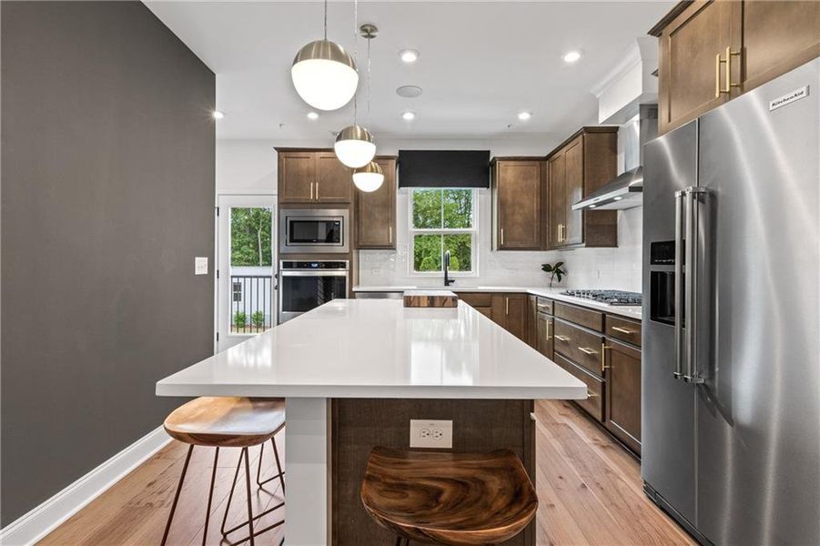Furnished interior view inside a new home in 1871 Hollywood, Atlanta (Image 4).