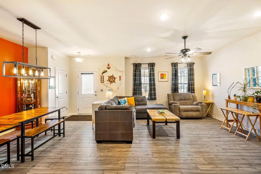 209ParkerStationAve-030