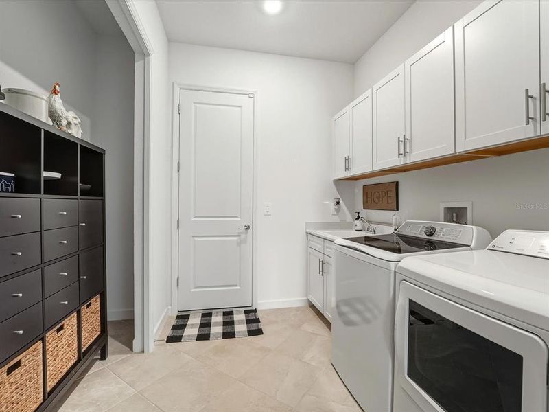 Furnished interior view inside a new home in , Englewood (Image 36).