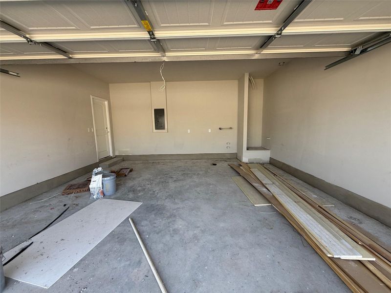 Spacious, unfurnished interior of a new home in Cannon Ranch 45s, Dripping Springs (Image 26). Spacious, unfurnished interior of a new home in Cannon Ranch 45s, Dripping Springs (Image 26).