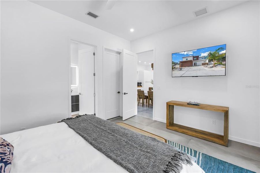 Furnished interior view inside a new home in , Sarasota (Image 28).