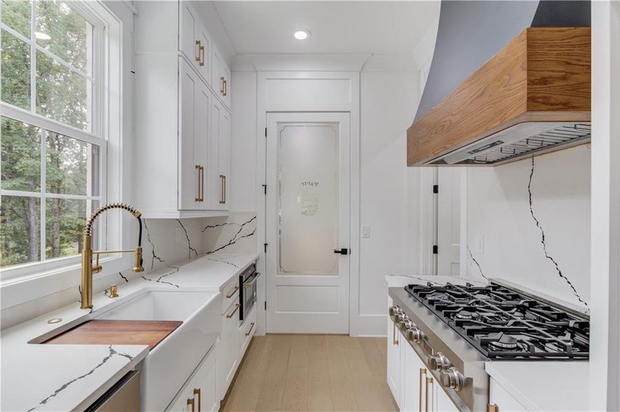 Image 30 of a home in .