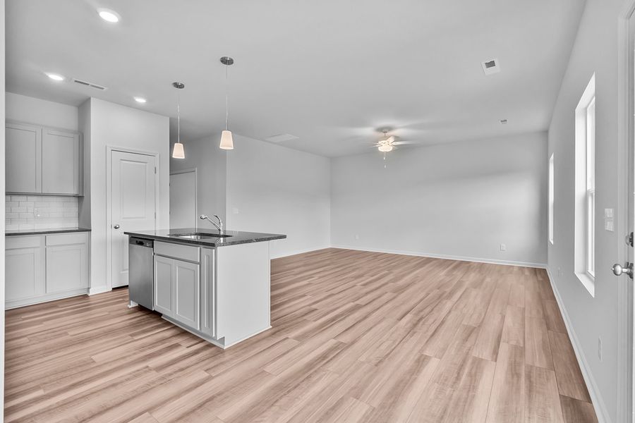 Spacious, unfurnished interior of a new home in Bell West, Kernersville (Image 22).