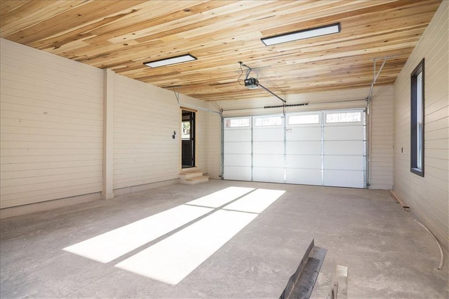 Spacious, unfurnished interior of a new home in , Talking Rock (Image 24).