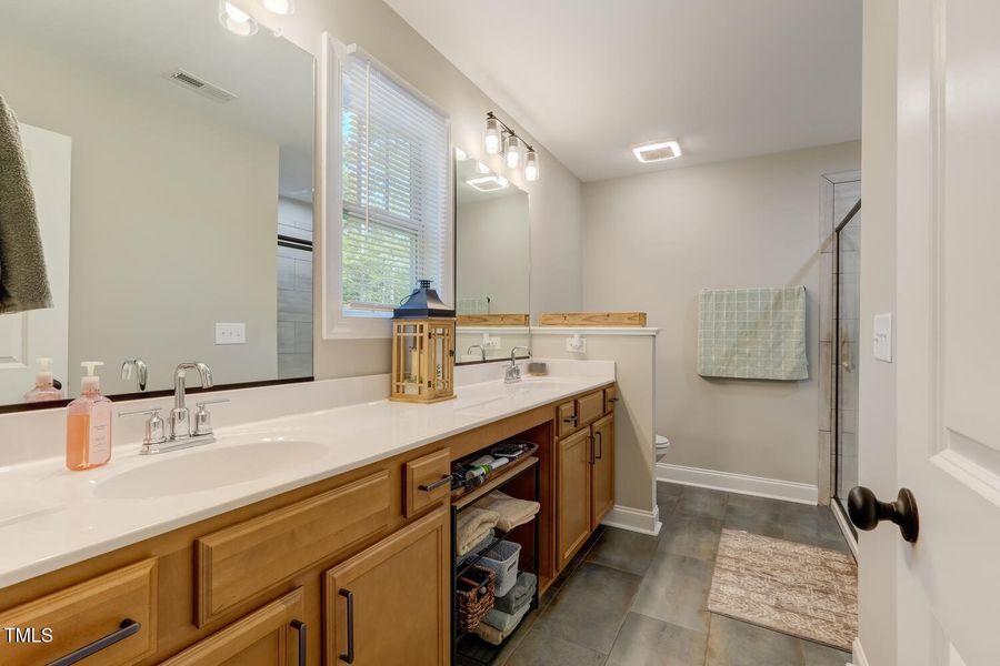 2467 Cherry Grove Rd-large-015-012-Prima