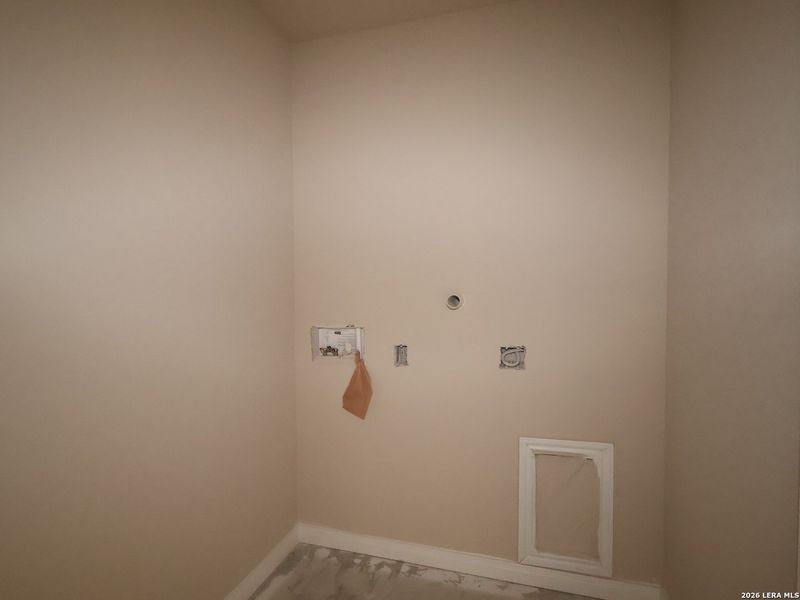 Spacious, unfurnished interior of a new home in Agave, San Antonio (Image 15). Spacious, unfurnished interior of a new home in Agave, San Antonio (Image 15).