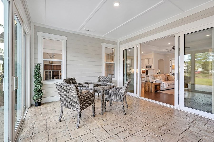 Bar Harbour I, Enclosed Loggia