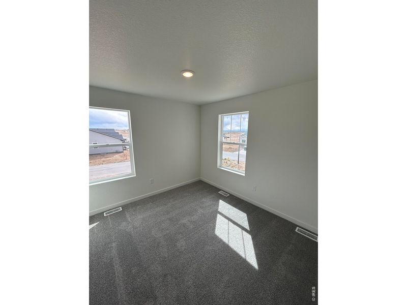 Spacious, unfurnished interior of a new home in Hudson Hills, Hudson (Image 16).