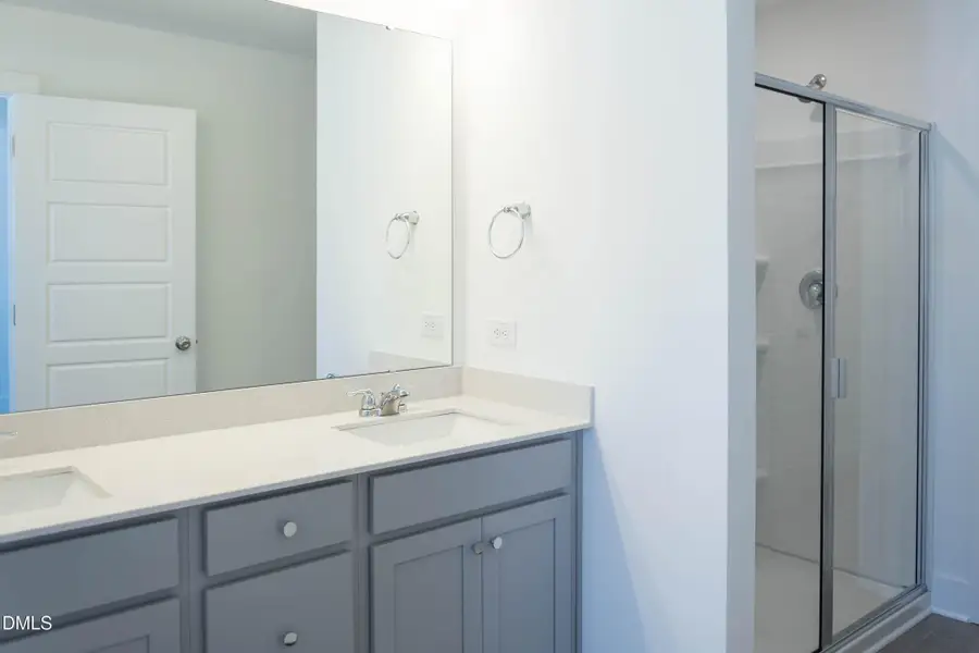 Powell_OwnersSuiteBath3