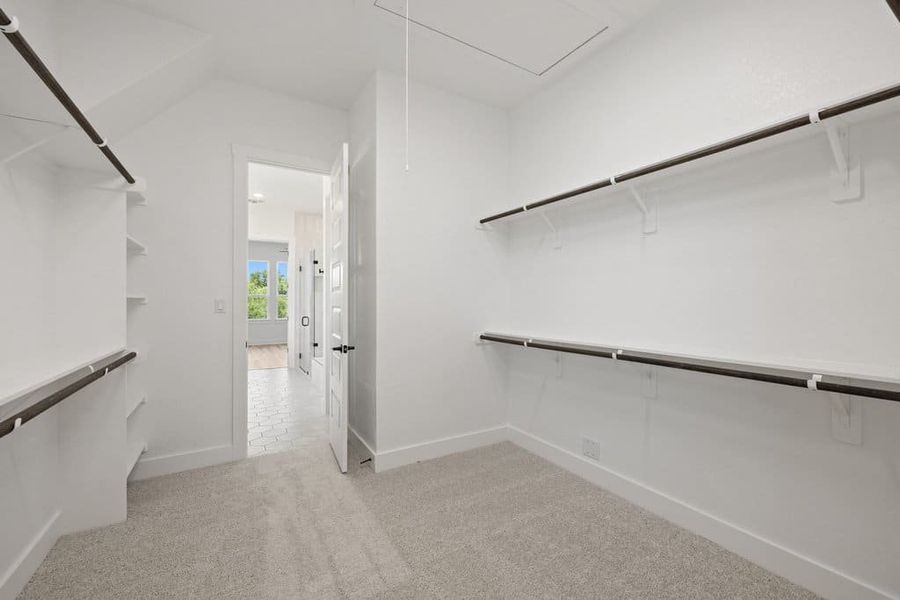 Spacious, unfurnished interior of a new home in Lariat, Liberty Hill (Image 44).