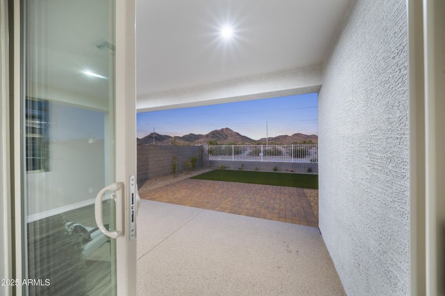 Mountain views back patio