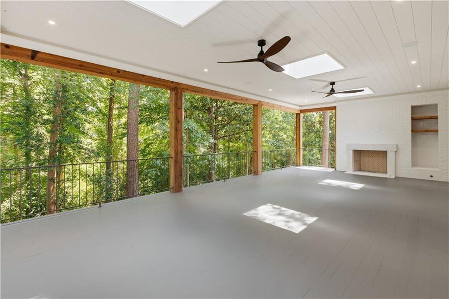 Spacious, unfurnished interior of a new home in , Atlanta (Image 48).