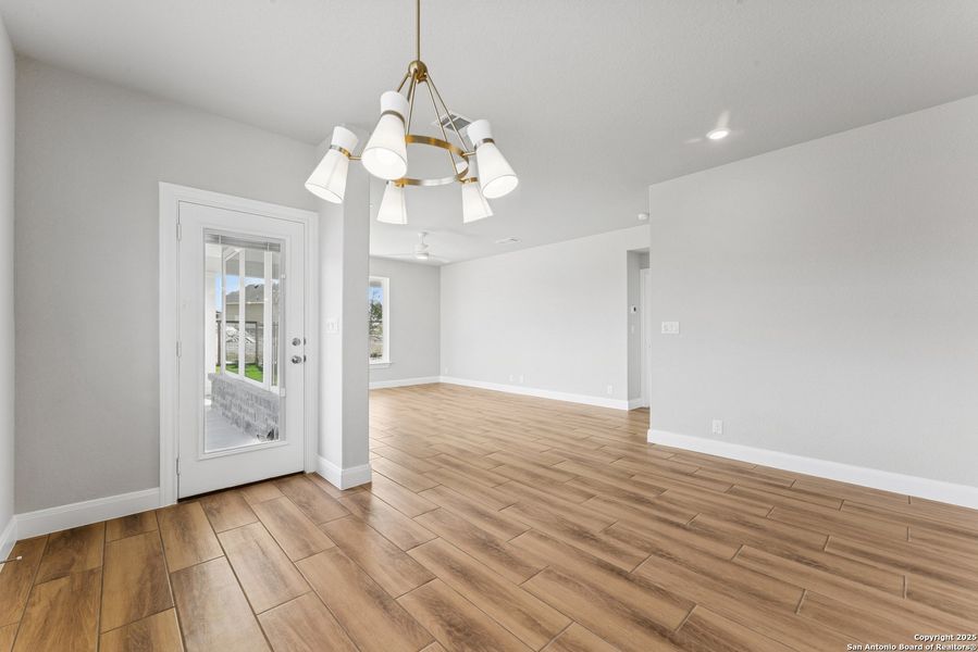 Spacious, unfurnished interior of a new home in The Crossvine 45’, Schertz (Image 17).