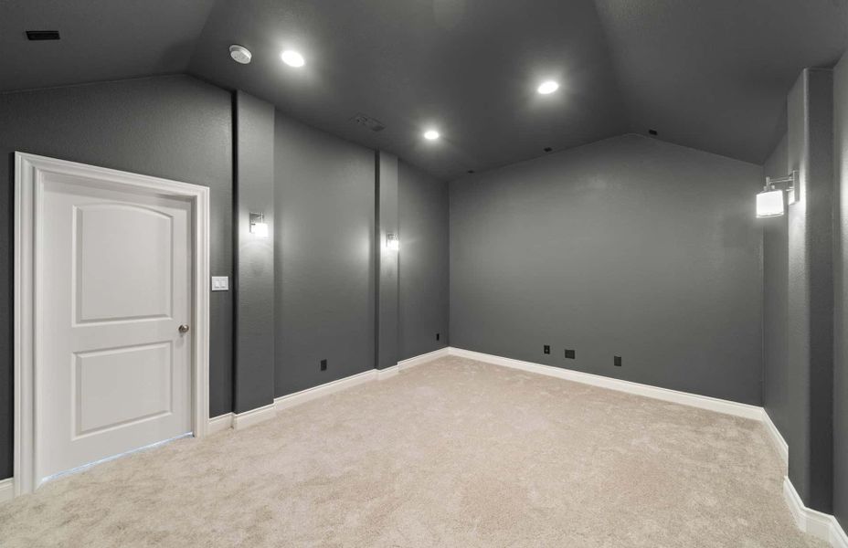 Spacious, unfurnished interior of a new home in Bridgeland 60′, Cypress (Image 42).