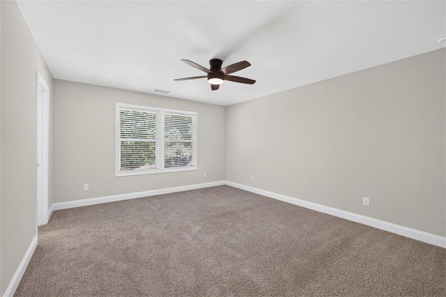 Spacious, unfurnished interior of a new home in , Monroe (Image 33).