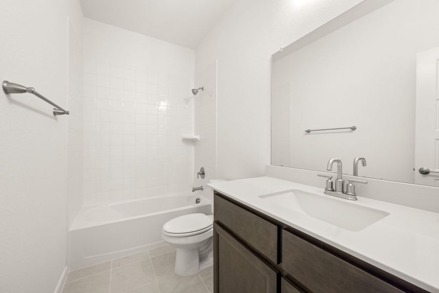 Furnished interior view inside a new home in Timberbrook, Justin (Image 12).