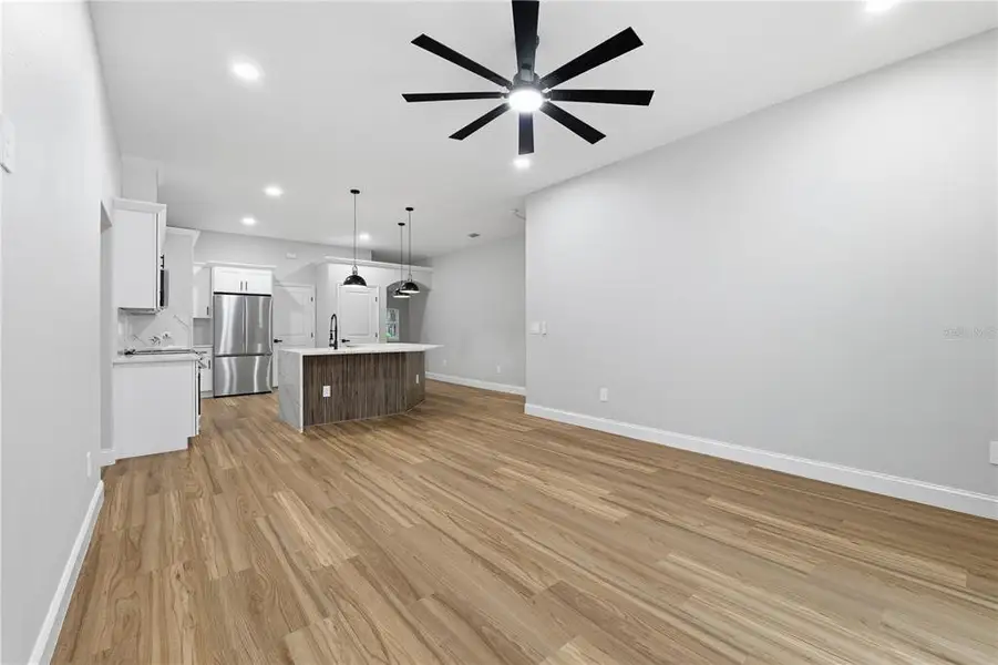 Spacious, unfurnished interior of a new home in , Webster (Image 17).