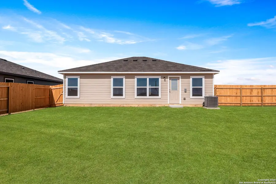 Image 17 of a home in Rosewood Estates.