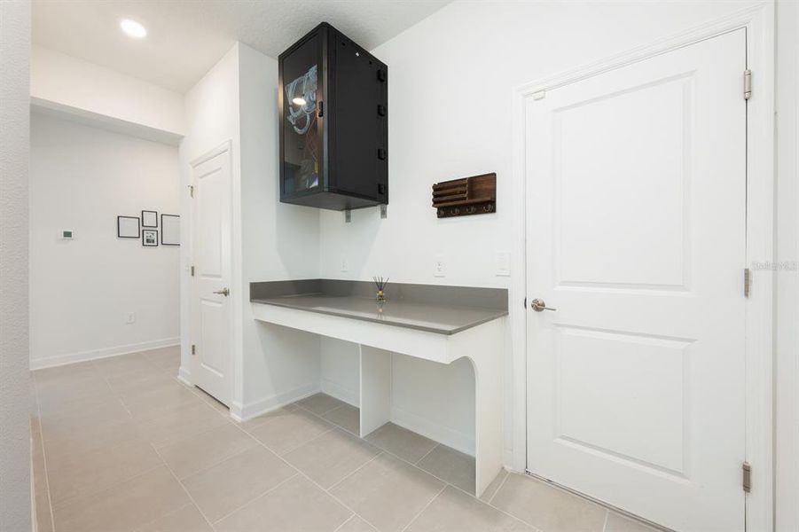 Furnished interior view inside a new home in Tohoqua, Kissimmee (Image 18).