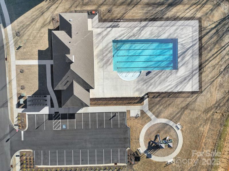 Image 26 of a home in Windhaven: Glen.