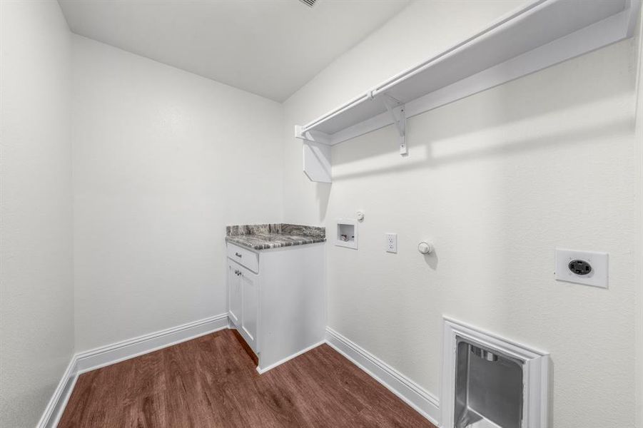 Spacious, unfurnished interior of a new home in Bridgepoint, Greenville (Image 18). Spacious, unfurnished interior of a new home in Bridgepoint, Greenville (Image 18).