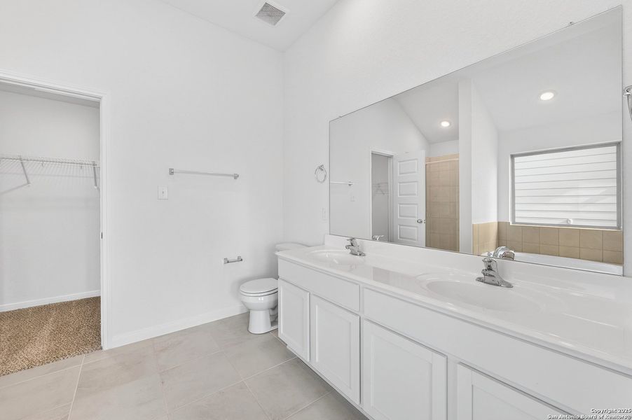 Furnished interior view inside a new home in Paloma Park, Converse (Image 13).