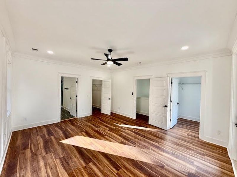 Spacious, unfurnished interior of a new home in , North Charleston (Image 16).
