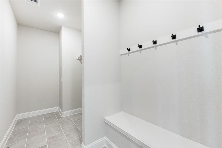 Spacious, unfurnished interior of a new home in Arcadia Trails, Balch Springs (Image 33).