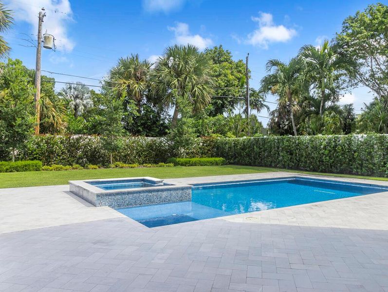 Community amenities in , West Palm Beach (Image 37).