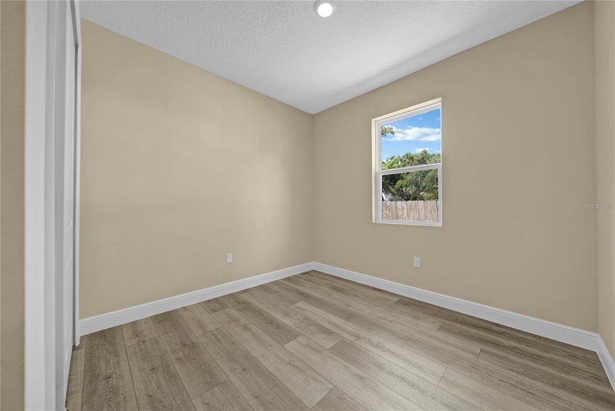 Spacious, unfurnished interior of a new home in , Winter Garden (Image 13).