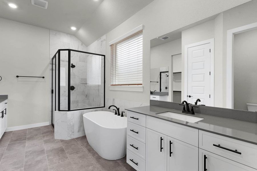Furnished interior view inside a new home in Highland Village, Georgetown (Image 6).