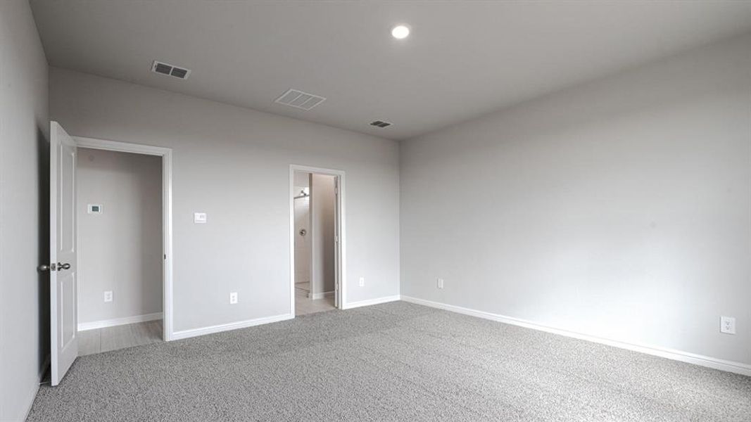 Spacious, unfurnished interior of a new home in Terra Trace, Fort Worth (Image 34).