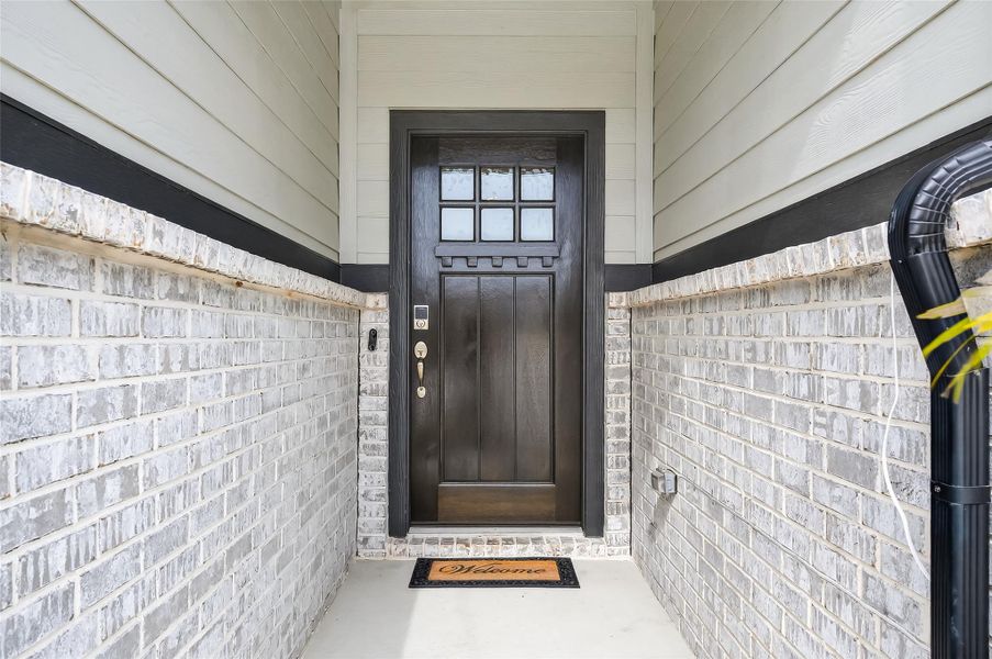 Exterior details and patio area of a home in , Tomball (Image 33).