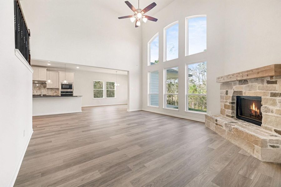 Spacious, unfurnished interior of a new home in Oakwood Ranch, Willis (Image 14).