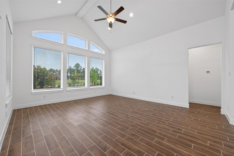 Spacious, unfurnished interior of a new home in Artavia, Conroe (Image 31).