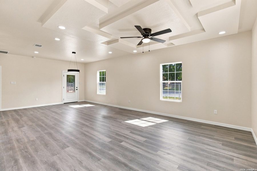 Spacious, unfurnished interior of a new home in , San Antonio (Image 13).