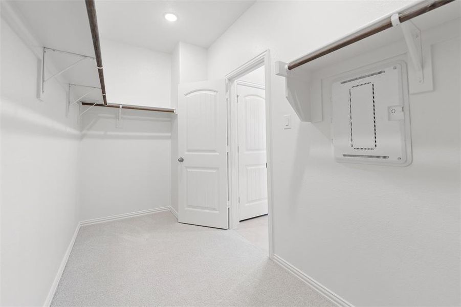 Spacious, unfurnished interior of a new home in Clear Sky Addition, Valley View (Image 37). Spacious, unfurnished interior of a new home in Clear Sky Addition, Valley View (Image 37).