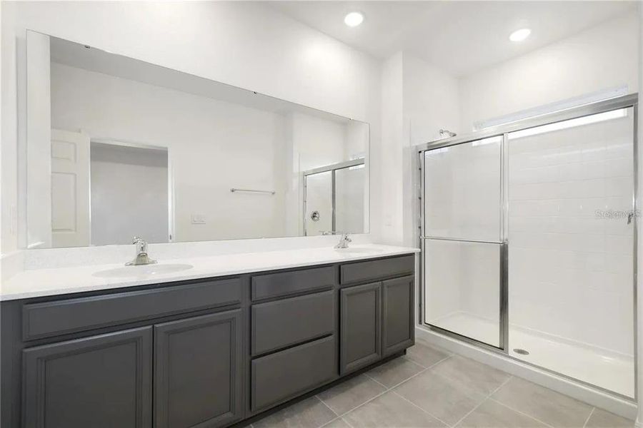 Furnished interior view inside a new home in , Winter Garden (Image 7).