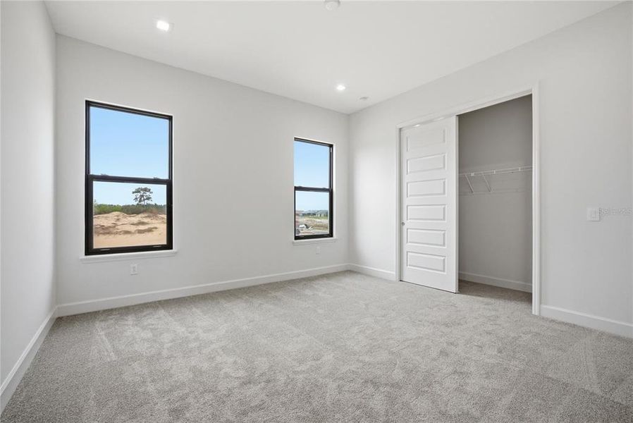 Spacious, unfurnished interior of a new home in , Davenport (Image 35).