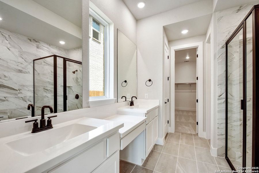 Furnished interior view inside a new home in Weston Oaks, San Antonio (Image 5).