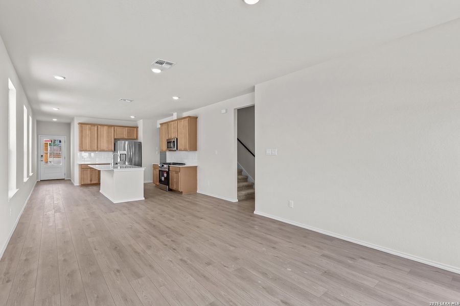 Spacious, unfurnished interior of a new home in Meadows at Oak Creek, San Antonio (Image 22). Spacious, unfurnished interior of a new home in Meadows at Oak Creek, San Antonio (Image 22).