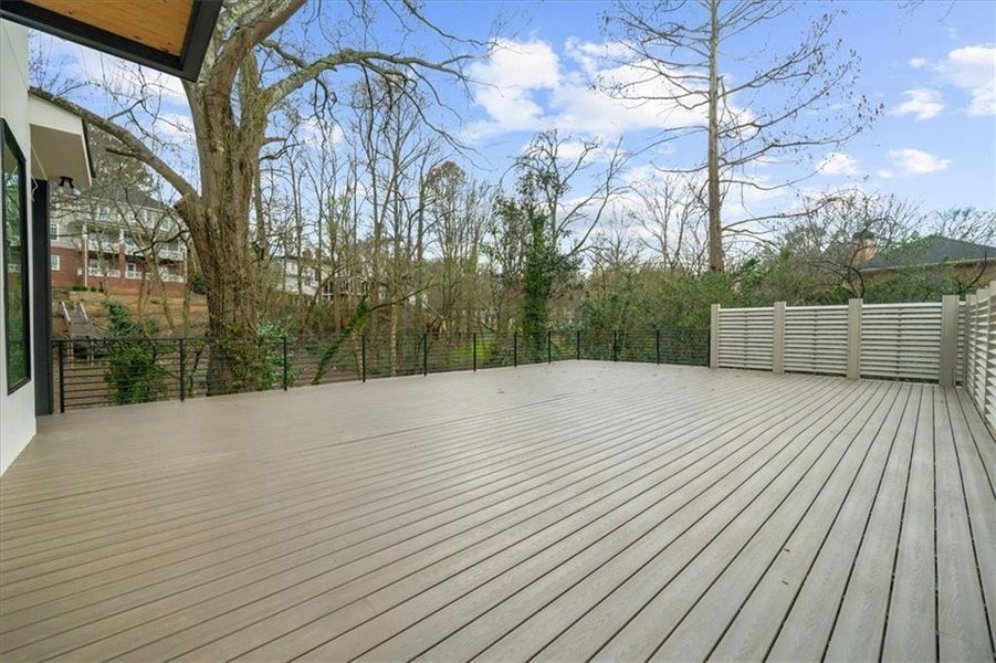 Exterior details and patio area of a home in , Atlanta (Image 4).