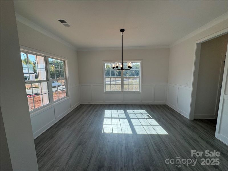 Spacious, unfurnished interior of a new home in Kerns Ridge, Salisbury (Image 12).