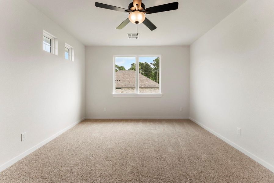 Spacious, unfurnished interior of a new home in Spring Lake, Huntsville (Image 42). Spacious, unfurnished interior of a new home in Spring Lake, Huntsville (Image 42).