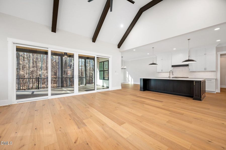 8017 Bud Morris (13) 8017 Bud Morris (13)