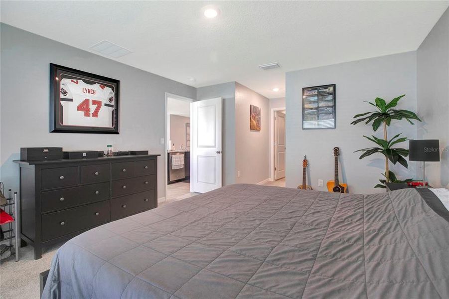 Furnished interior view inside a new home in River Park, Temple Terrace (Image 33).